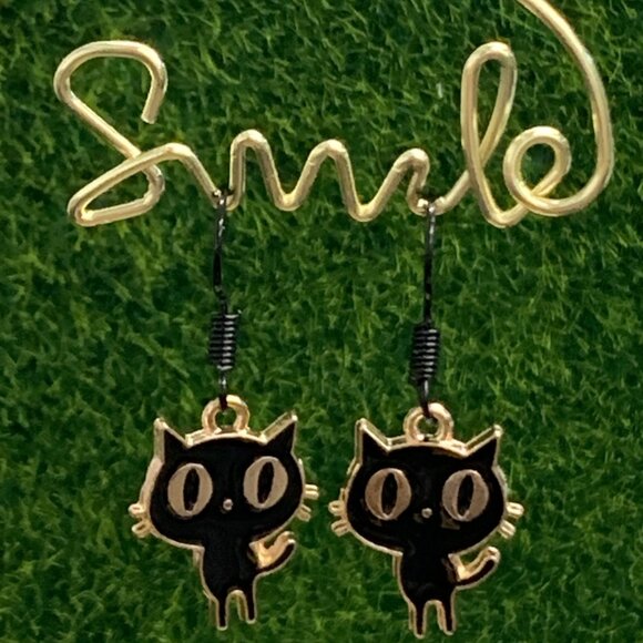 Black Cat Earring, Halloween Earring, Punk Goth Earring, Gift Idea, Cat Earring - Picture 2 of 6